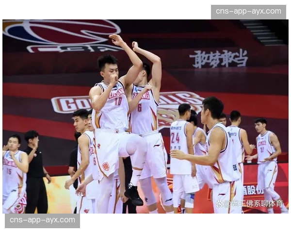 球迷文化：国安、蓉城等多地球迷组织发起文明观赛倡议。